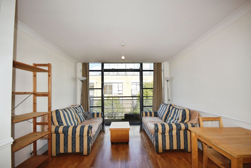 Property photo 2 of 14