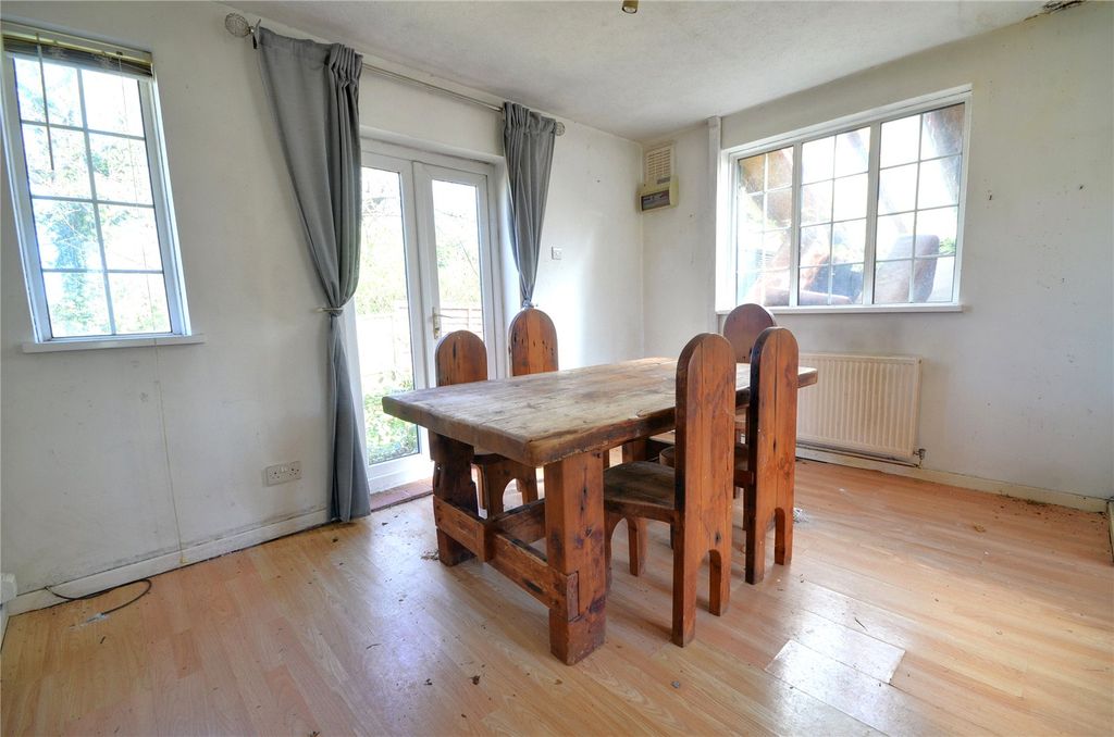 Property photo 3 of 14 Dining Room