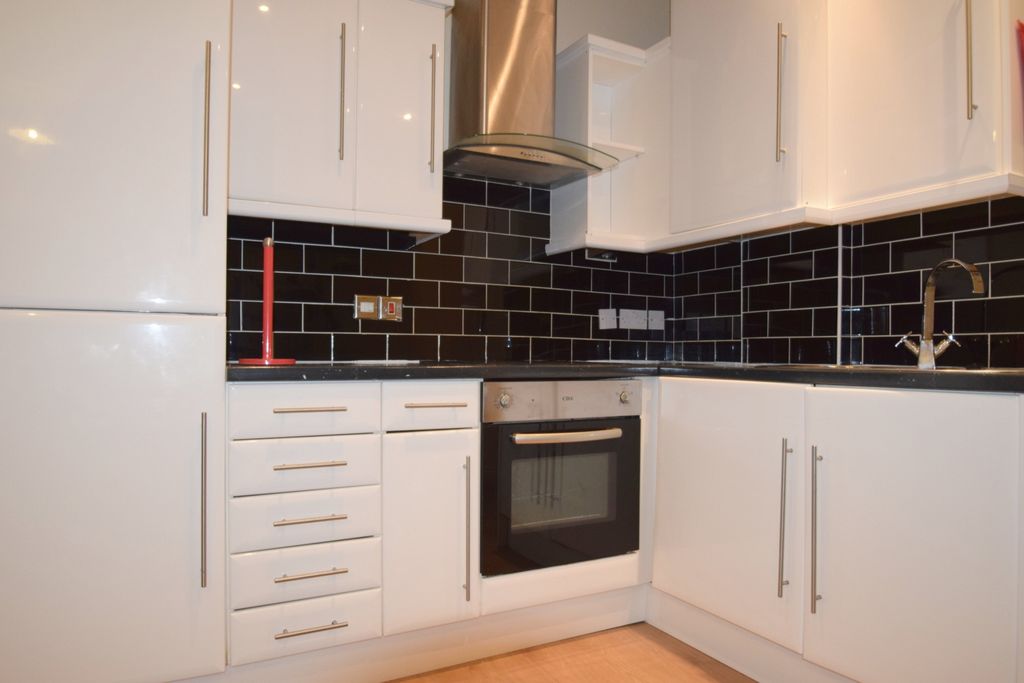 Property photo 2 of 9 Photo 3