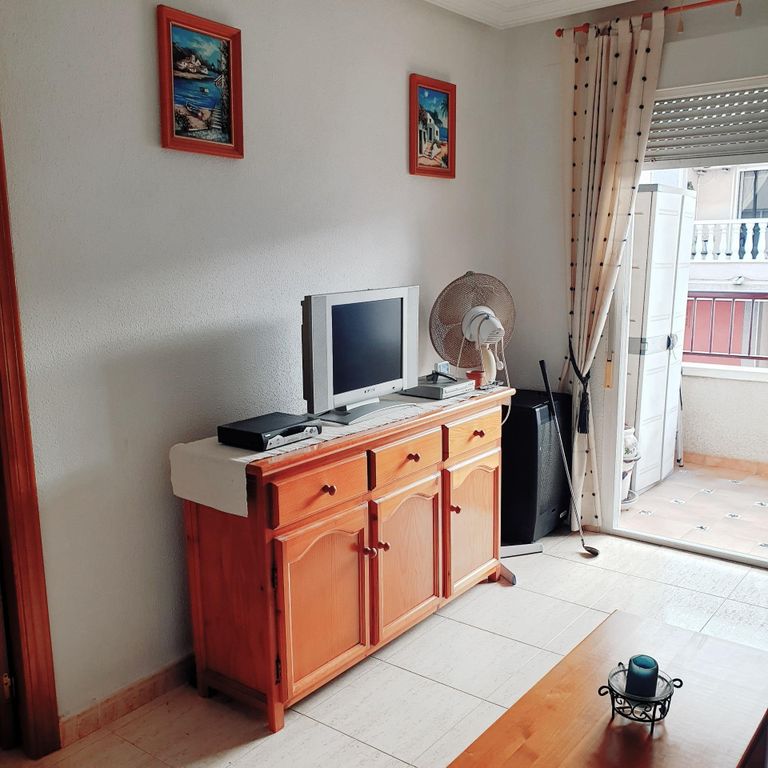 Property photo 2 of 27