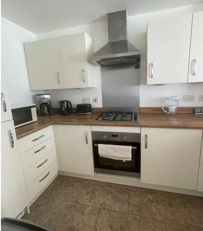 Property photo 3 of 27