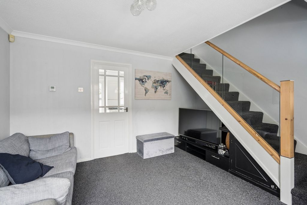 Property photo 3 of 12