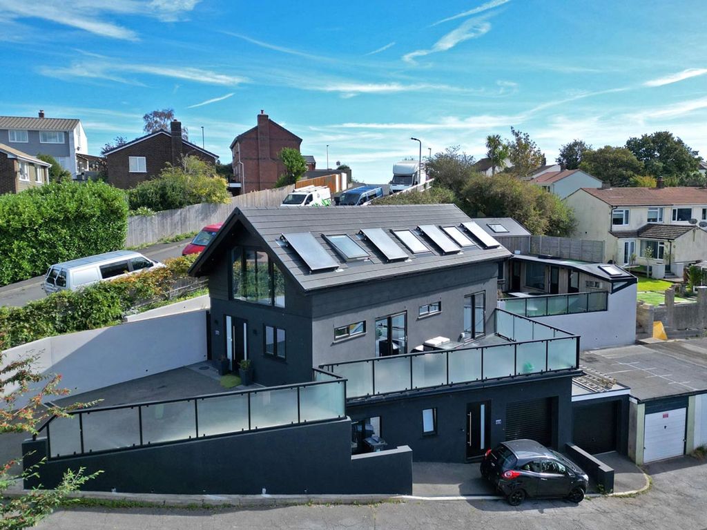 Property photo 1 of 25