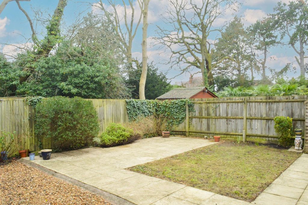 Property photo 3 of 20