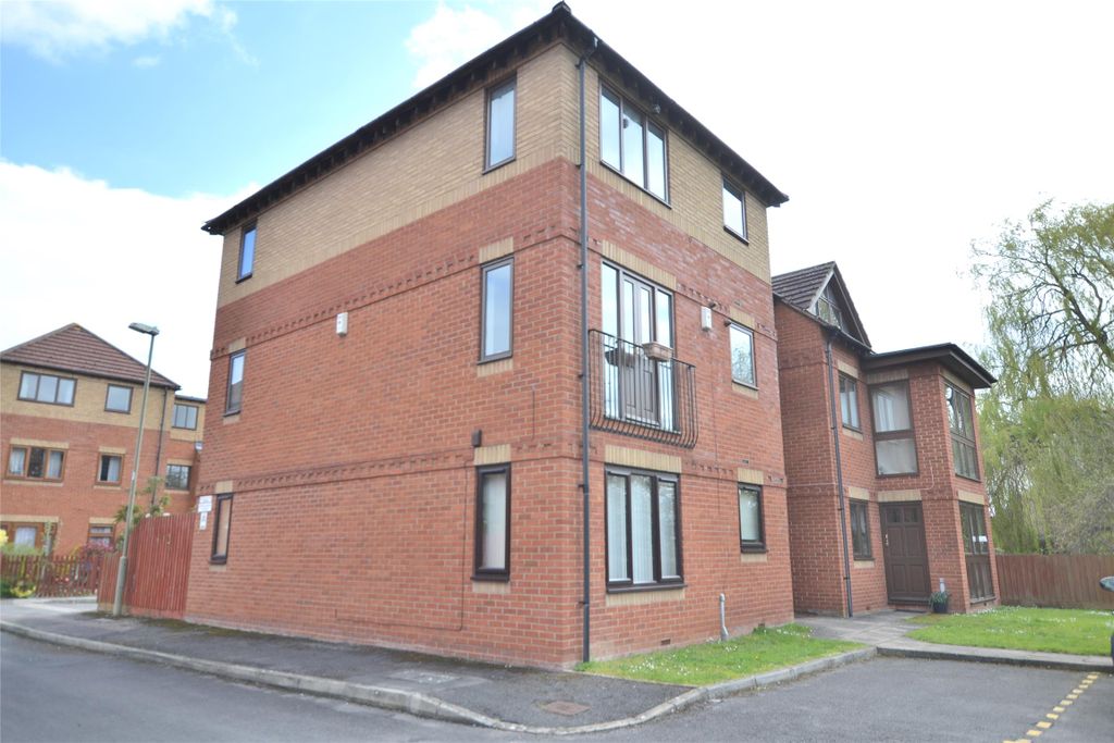 Property photo 1 of 7 Front View