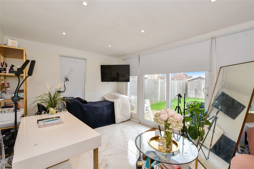 Property photo 2 of 11 Workshop/Outbuildings