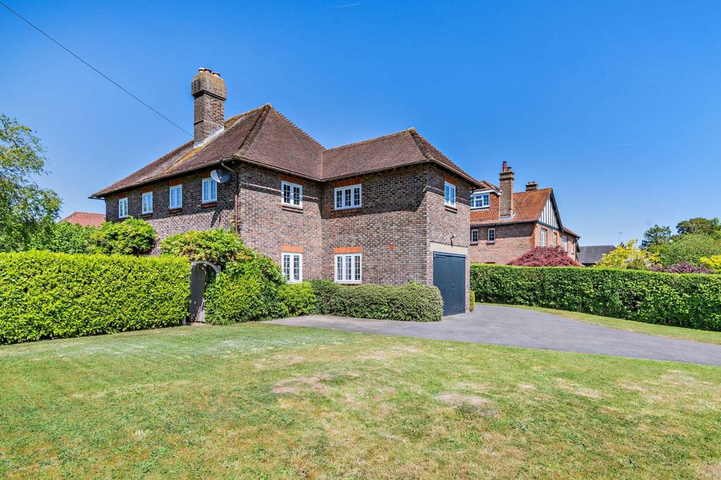 Property photo 1 of 17 Rowan House