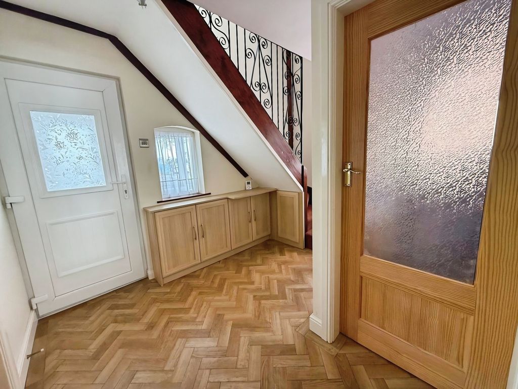 Property photo 2 of 20 Photo 15