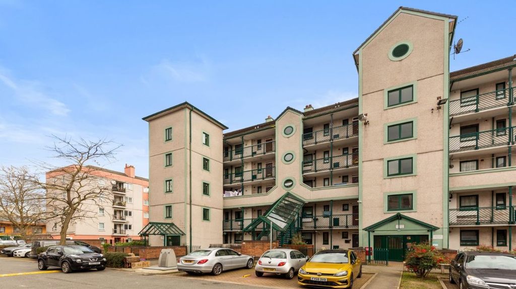 Property photo 1 of 1