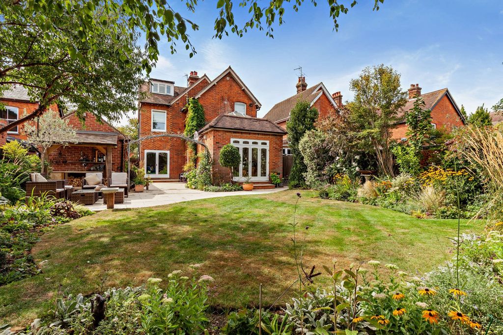 Property photo 1 of 19 Picture No. 30