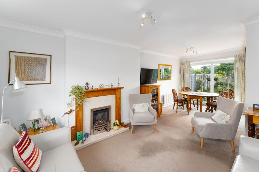 Property photo 3 of 15