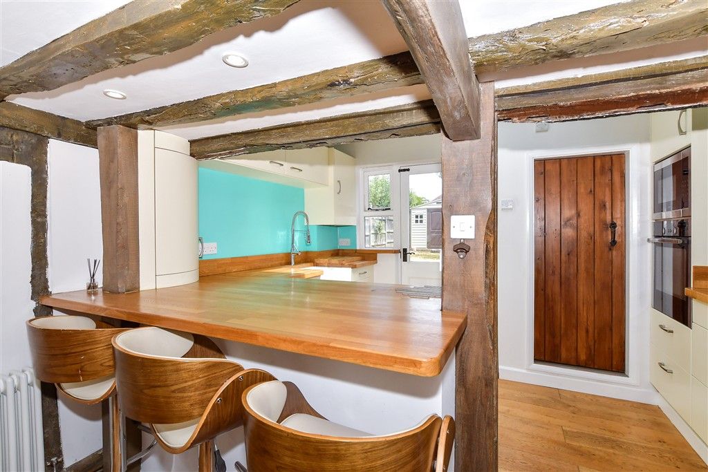 Property photo 2 of 16 Kitchen