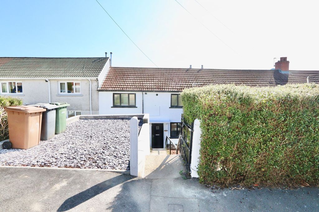 Property photo 1 of 36