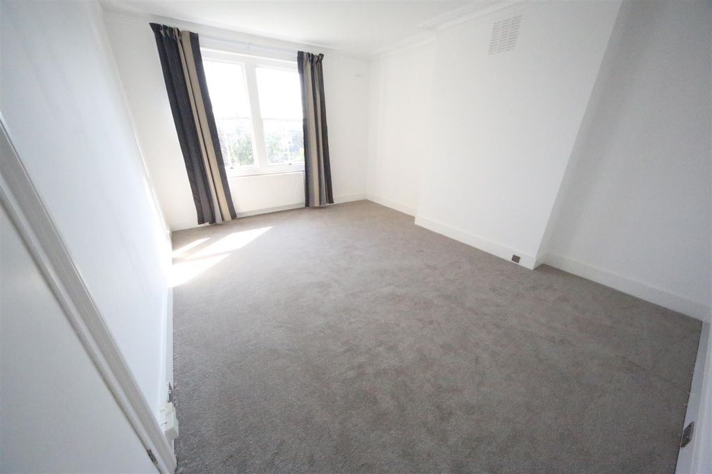 Property photo 3 of 6 3.Jpg