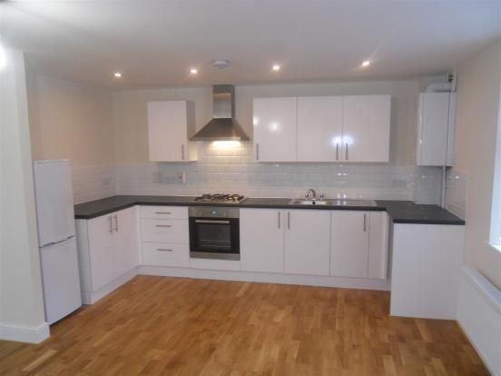 Property photo 2 of 6 Kitchen