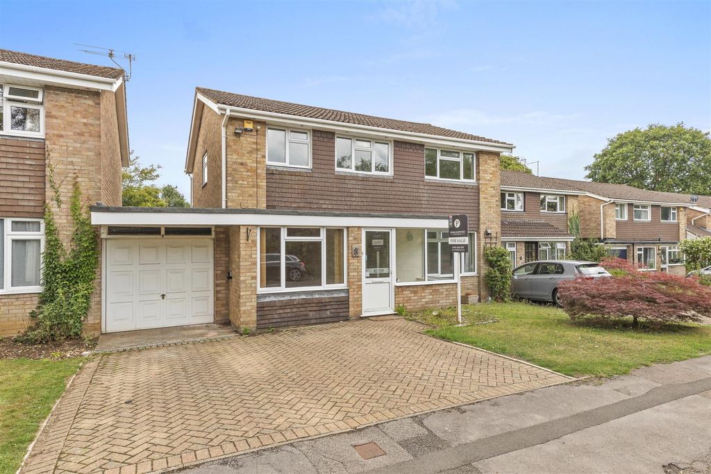 Property photo 1 of 14 Front Aspect