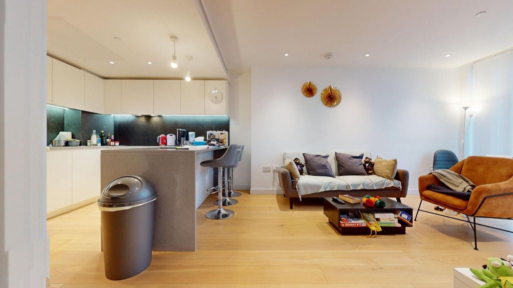 Property photo 3 of 10 Photo 3