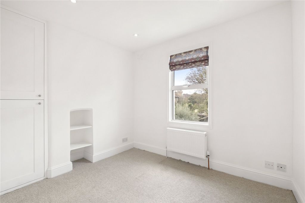 Property photo 3 of 15 Picture No. 04