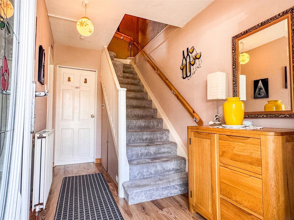 Property photo 3 of 24