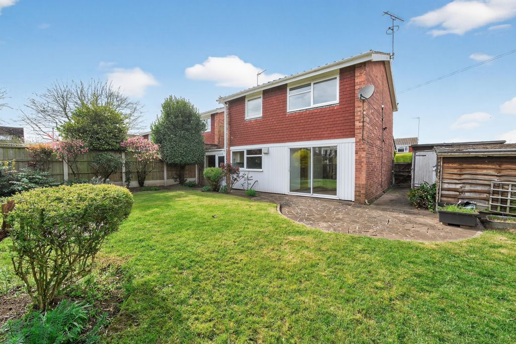 Property photo 3 of 12 1433976-19-69c56ce36F431