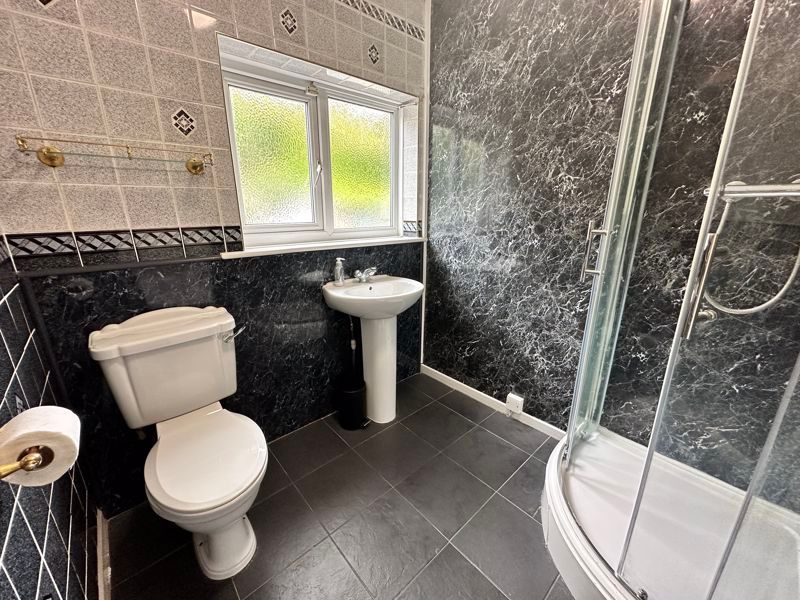 Property photo 3 of 8 Photo 9