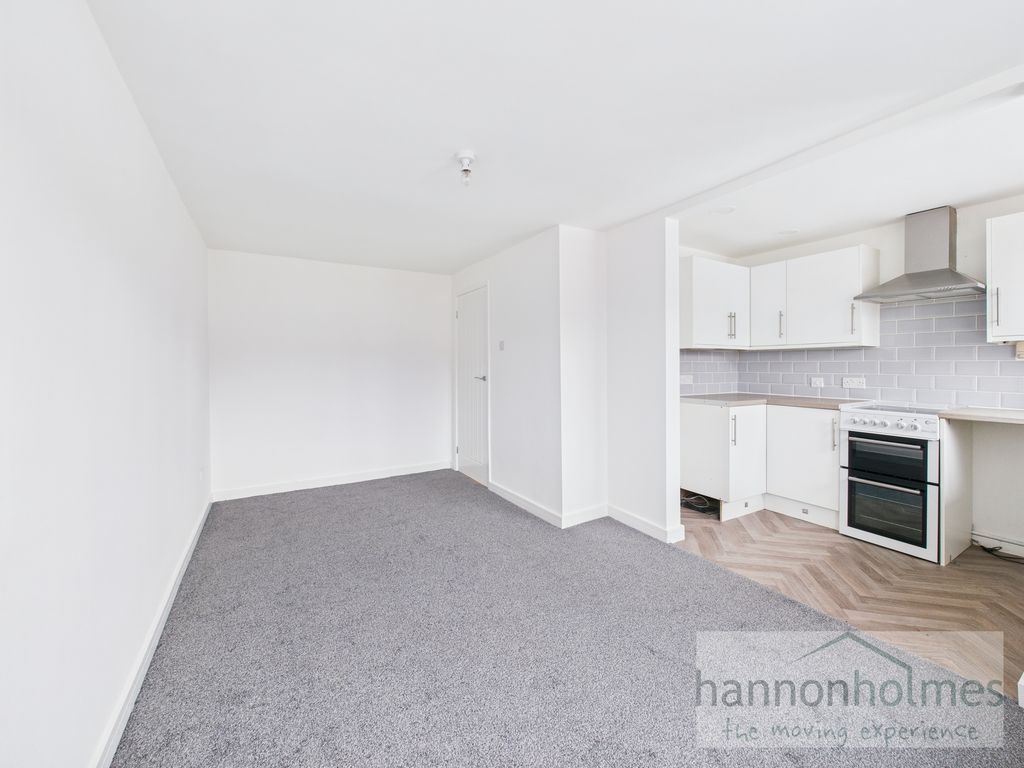 Property photo 1 of 16 Cam05283G0-Pr0126-Still011