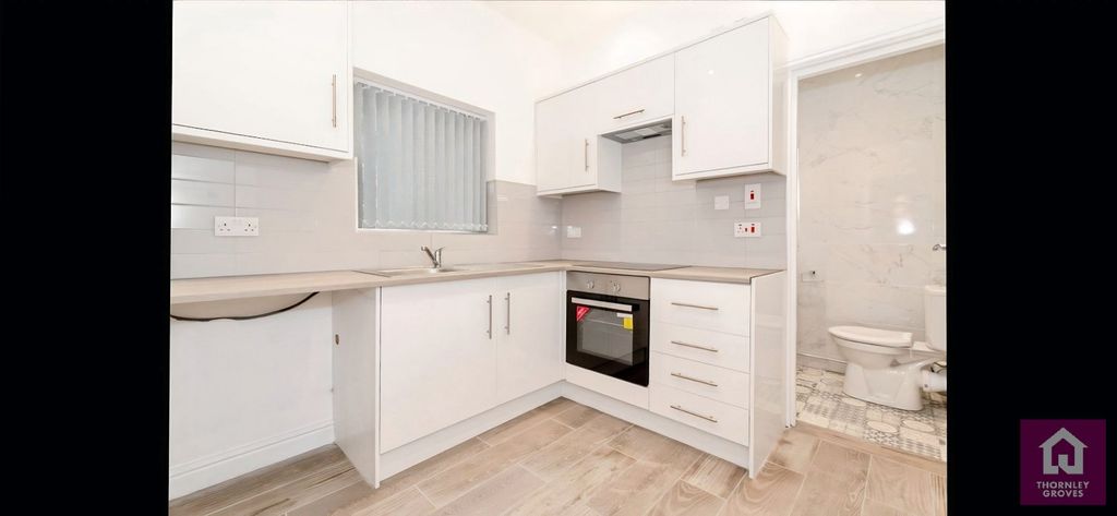 Property photo 2 of 12 Picture No. 09