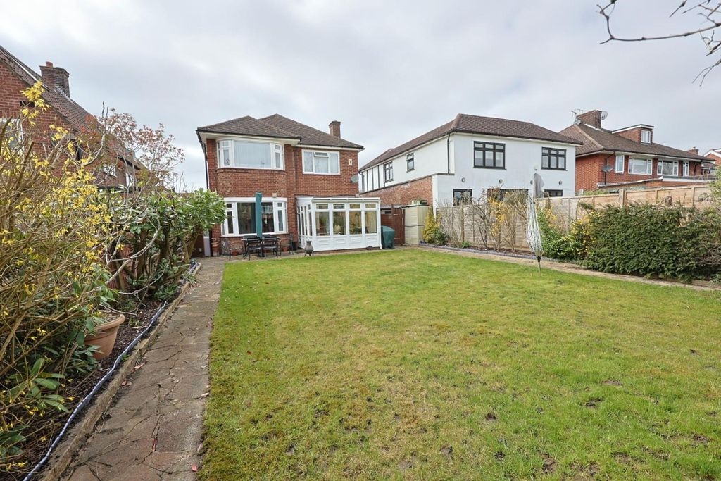 Property photo 3 of 16 4098565