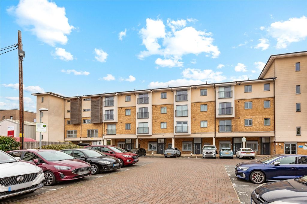 Property photo 1 of 15 Exterior