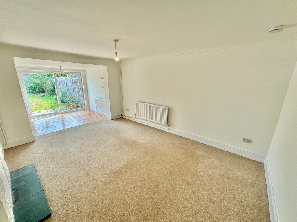 Property photo 2 of 22 Image