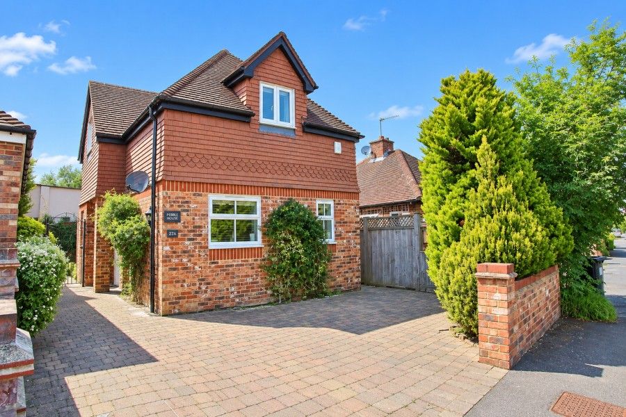 Property photo 1 of 11
