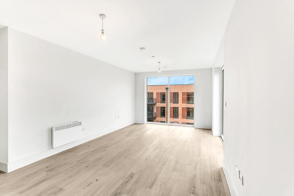 Property photo 3 of 6