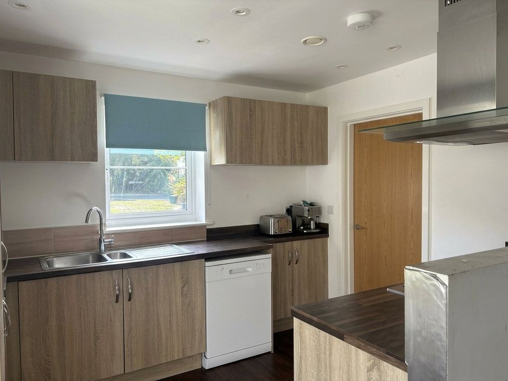 Property photo 2 of 7 Picture No. 06