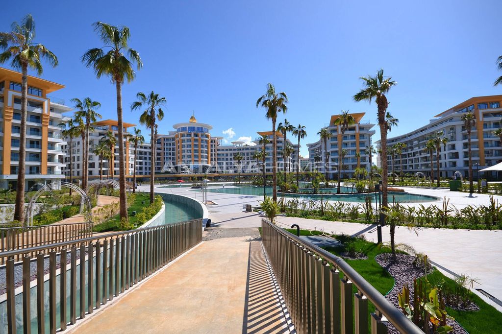 Property photo 2 of 44