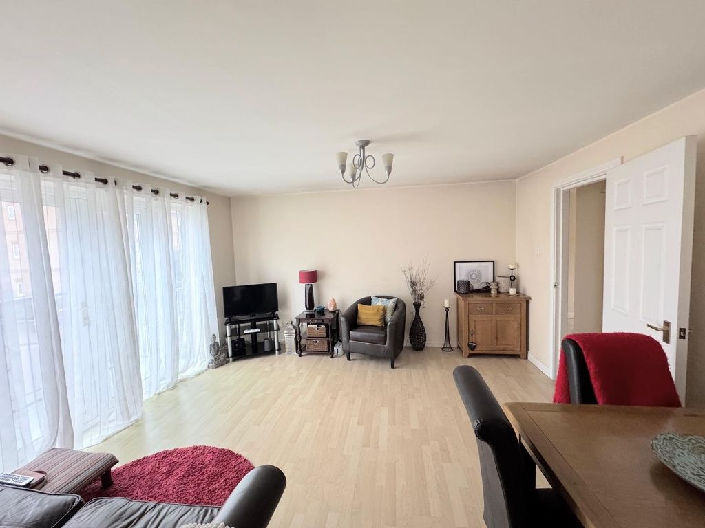 Property photo 1 of 7 Lounge