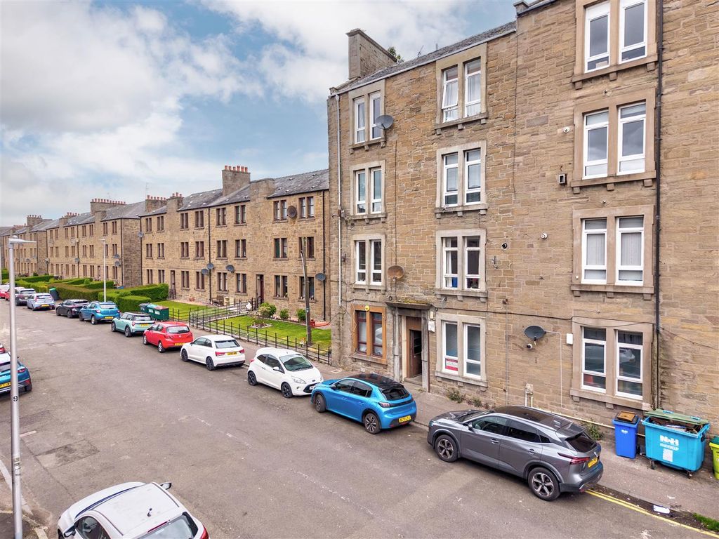 Property photo 2 of 12 1B Corso Street Dundee-10.Jpg