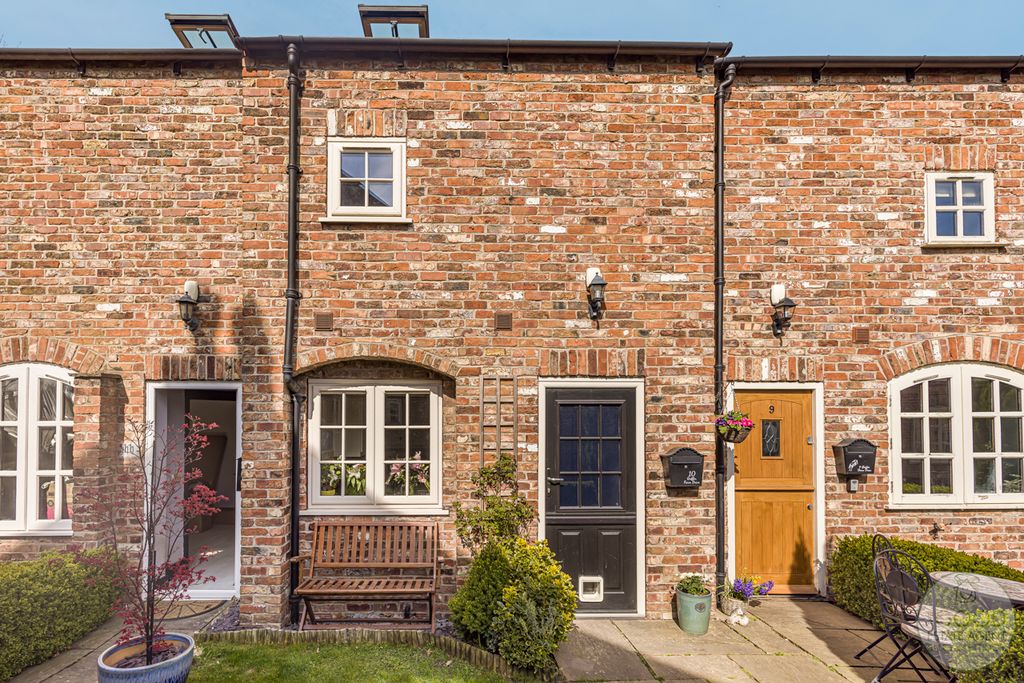 Property photo 2 of 17
