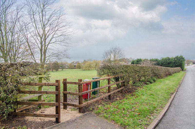 Property photo 2 of 17 Photo 1