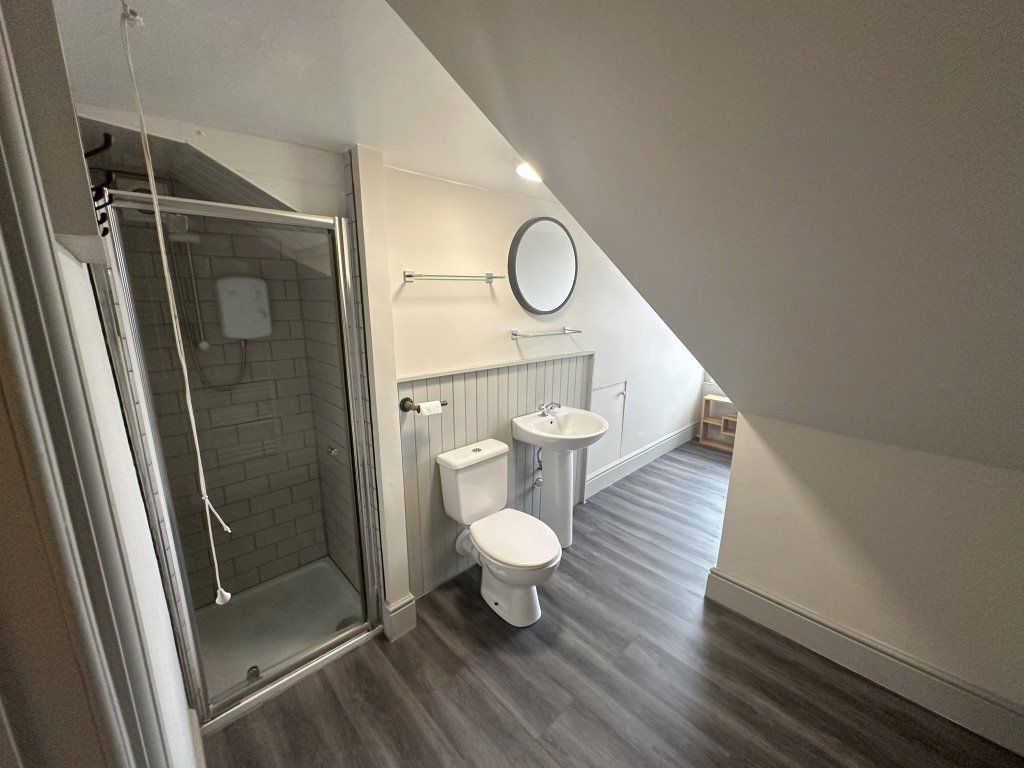 Property photo 2 of 3