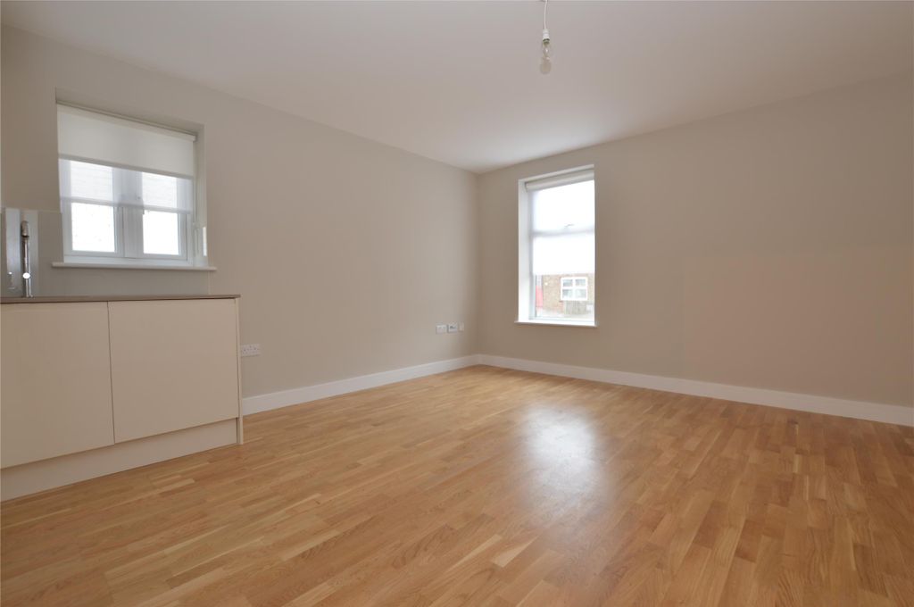 Property photo 2 of 10 Lounge Dining Area