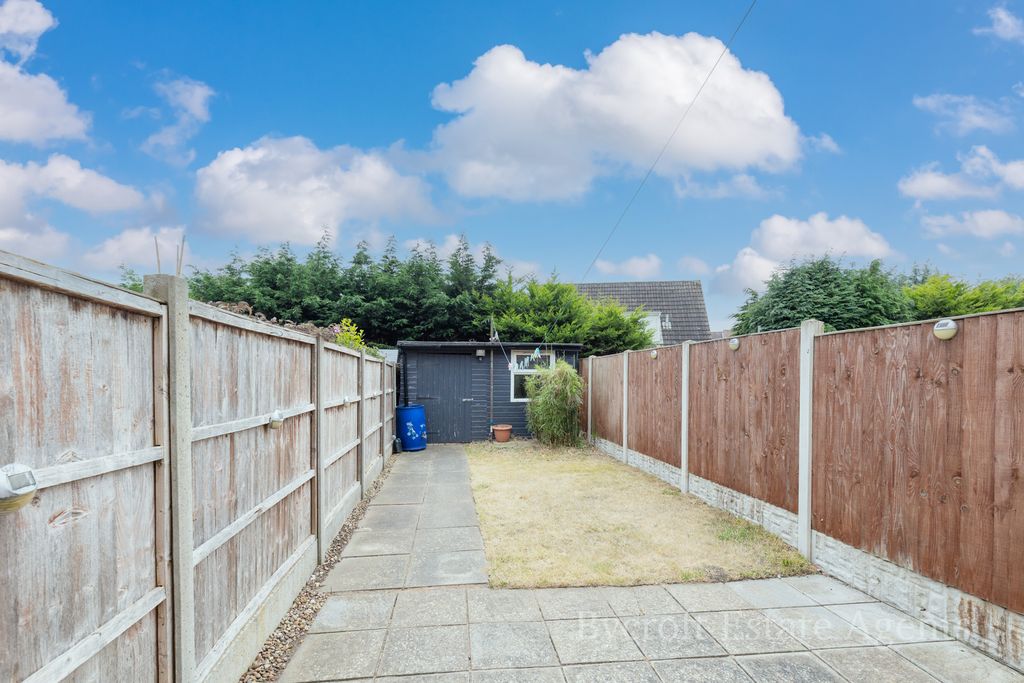 Property photo 3 of 13