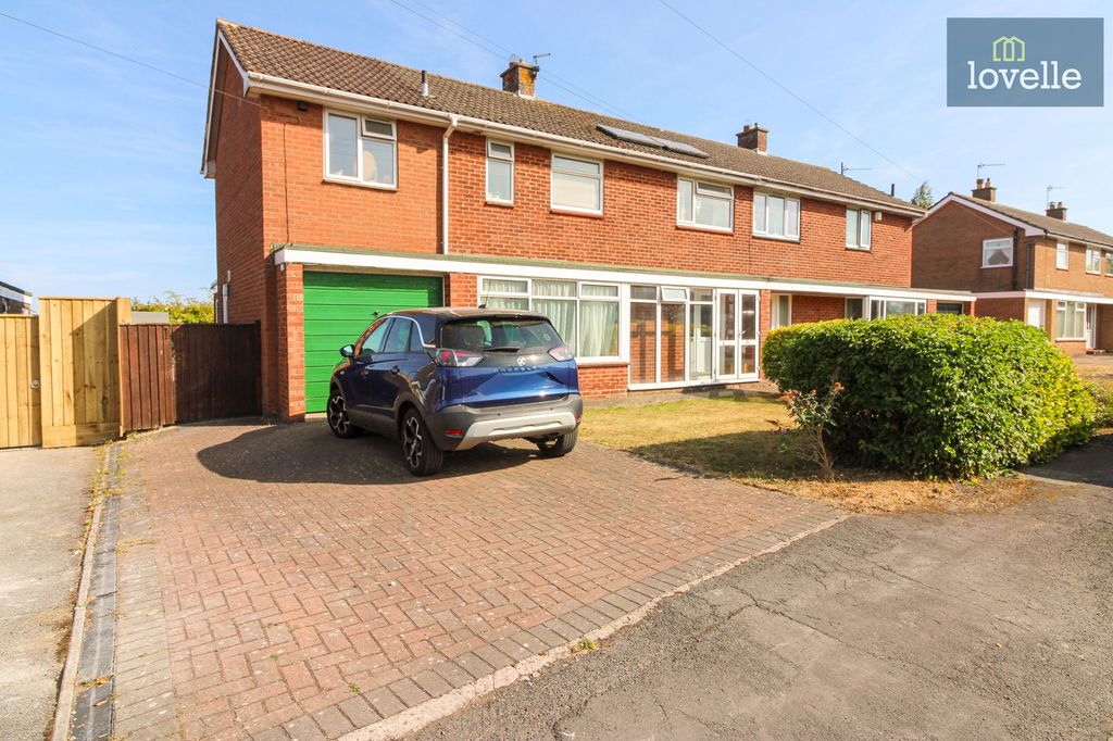 Property photo 1 of 27