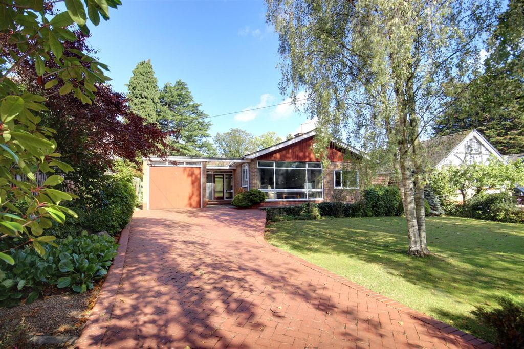 Property photo 1 of 21 Southfield (6).Jpg