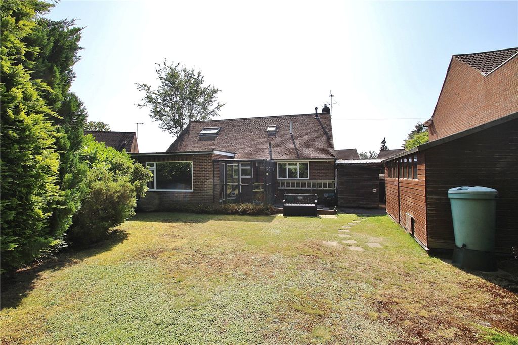 Property photo 2 of 15 Picture No. 17