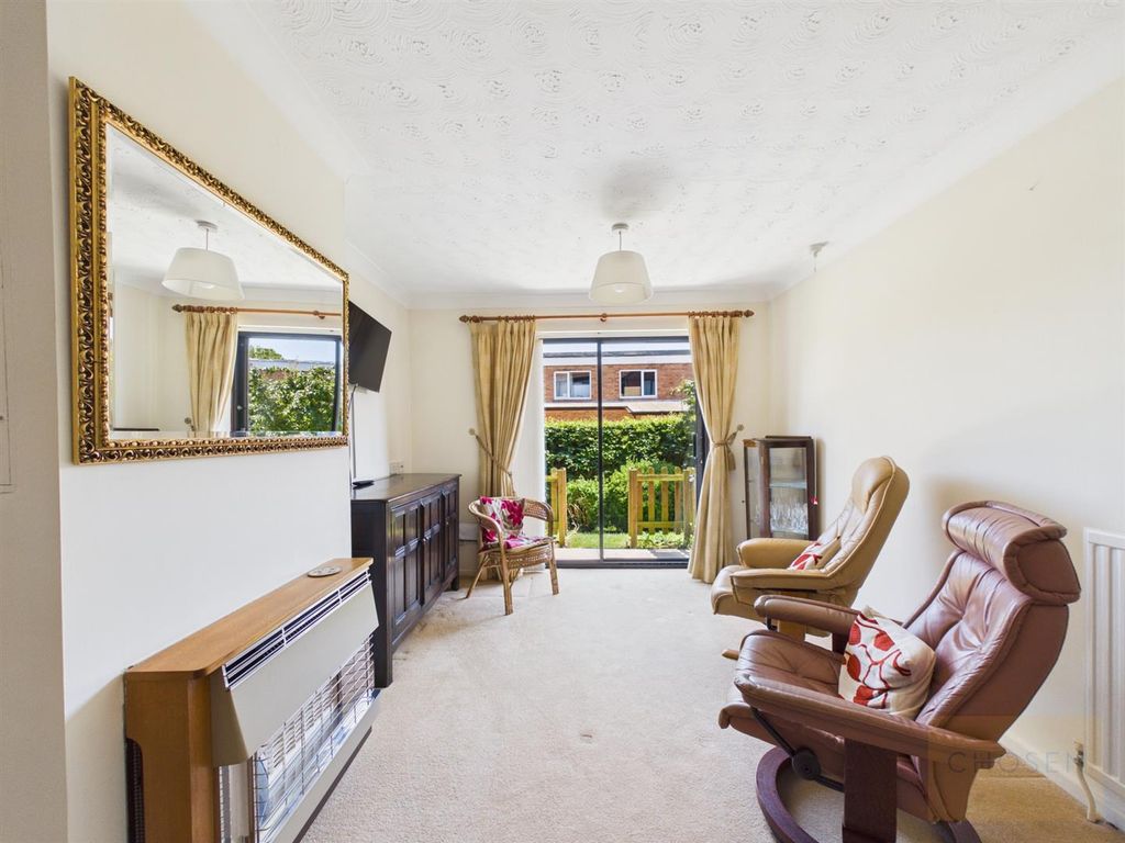 Property photo 3 of 9