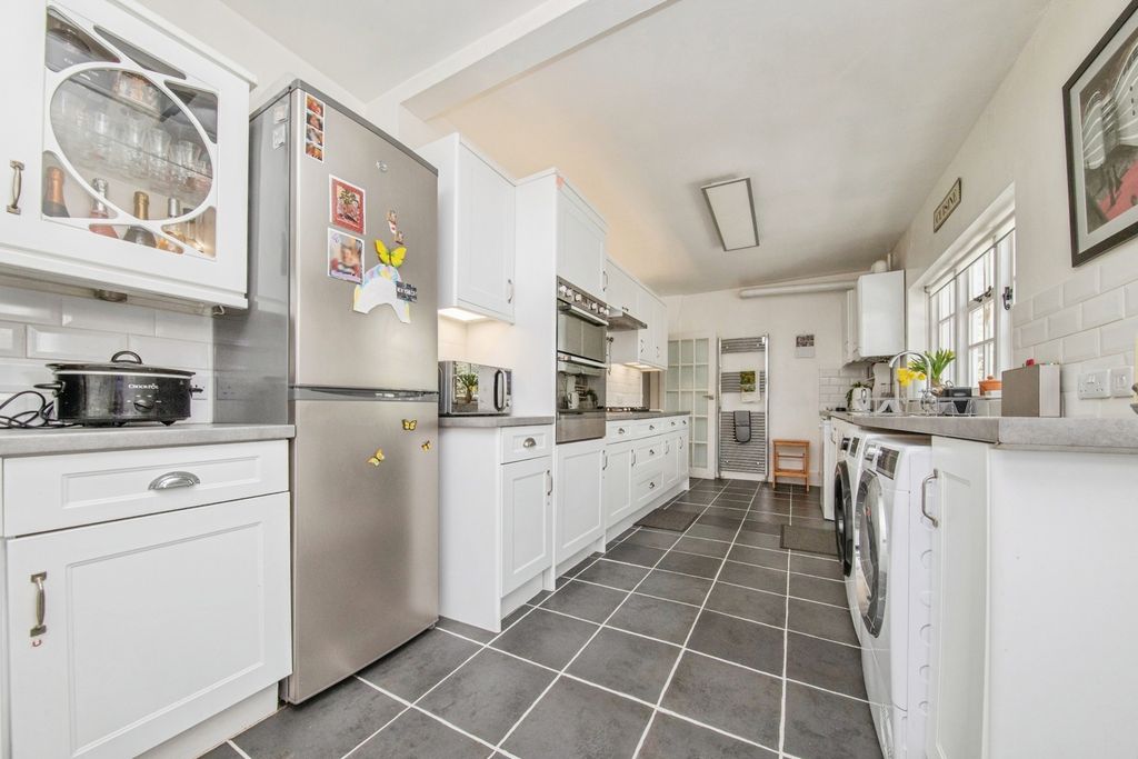 Property photo 3 of 34 Pbox-Img.Jpg