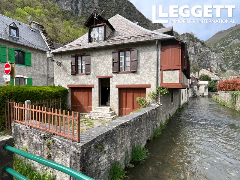 Property photo 2 of 10