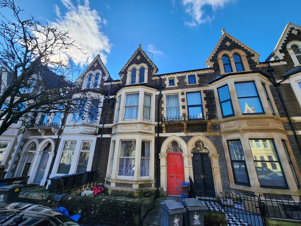 Property photo 1 of 10