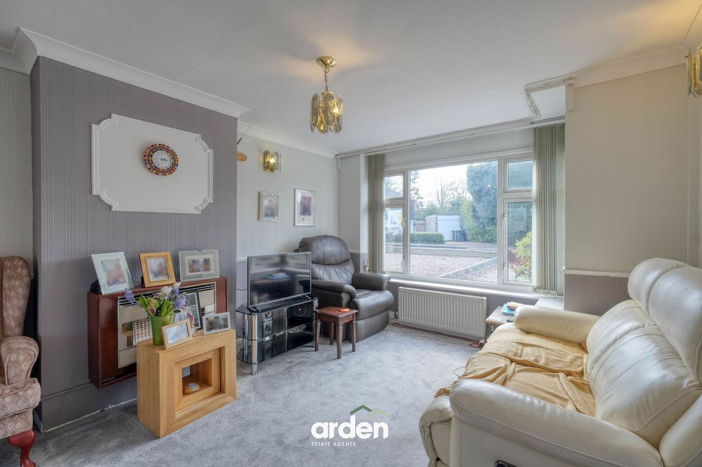 Property photo 2 of 11