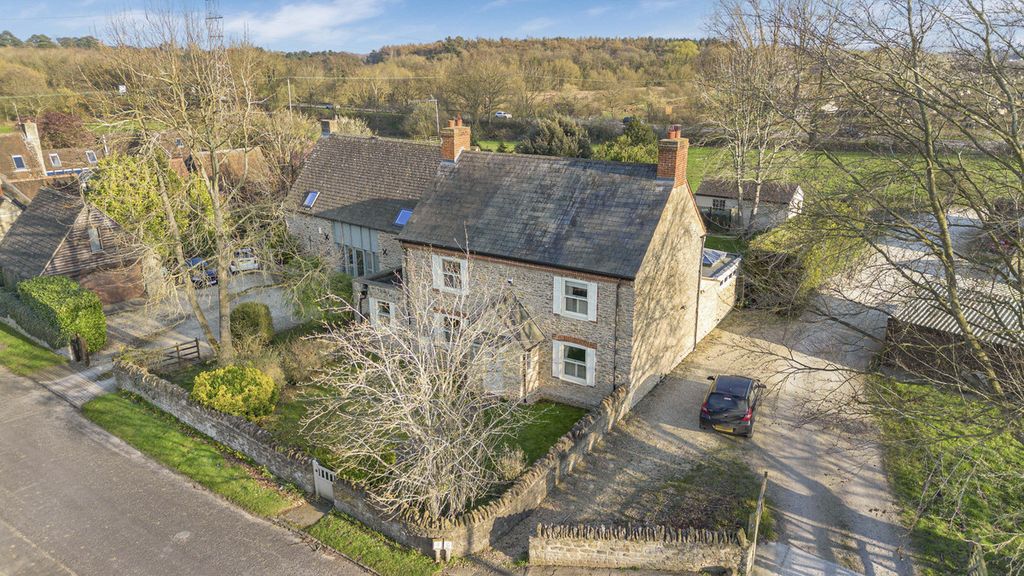 Property photo 1 of 31